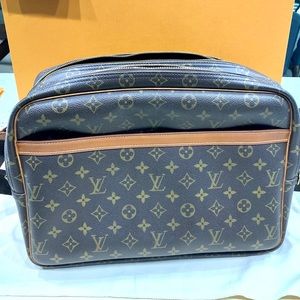 Louis Vuitton Reporter GM